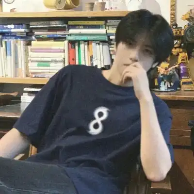 闻皎月